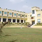 Lavanya Hotel- Near Alipur, Delhi