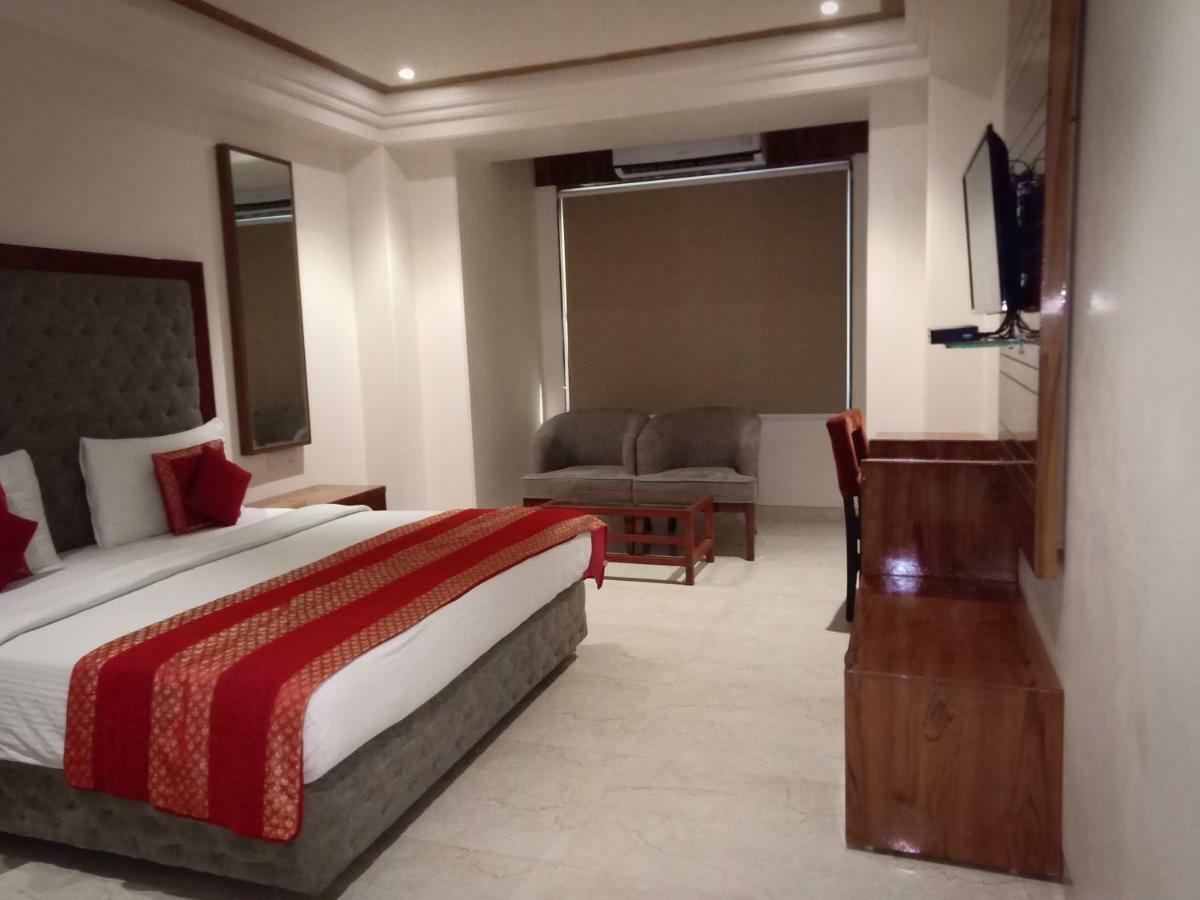 Lavanya Hotel- Near Alipur, Delhi Motel Narela